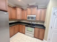 2427 Ludmila Ln, Unit 111 in Tallahassee, FL - Building Photo - Building Photo