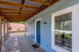 3210 Elks Dr in Huntsville, TX - Building Photo - Building Photo