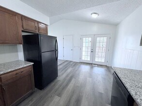 1305 E Selma St in Wichita, KS - Building Photo - Building Photo