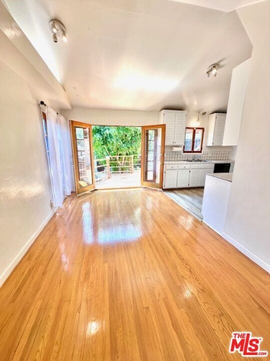 property at 9012 Phyllis Ave