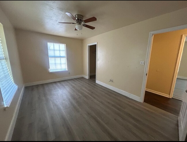 214 Co Rd 4870 in Newark, TX - Building Photo - Building Photo