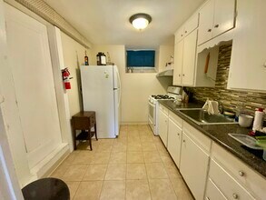 75 Oregon Ave, Unit 1 in Woonsocket, RI - Building Photo - Building Photo