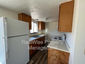 1114 SW Deschutes Ave in Redmond, OR - Building Photo - Building Photo