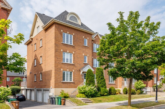 1598 Alexis-Nihon Boul in St. Laurent, QC - Building Photo - Building Photo