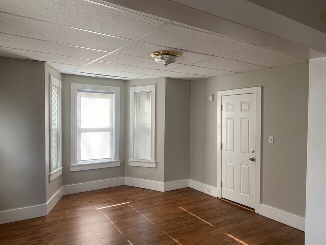 16 Boardman St, Unit Unit 1 in Worcester, MA - Building Photo - Building Photo