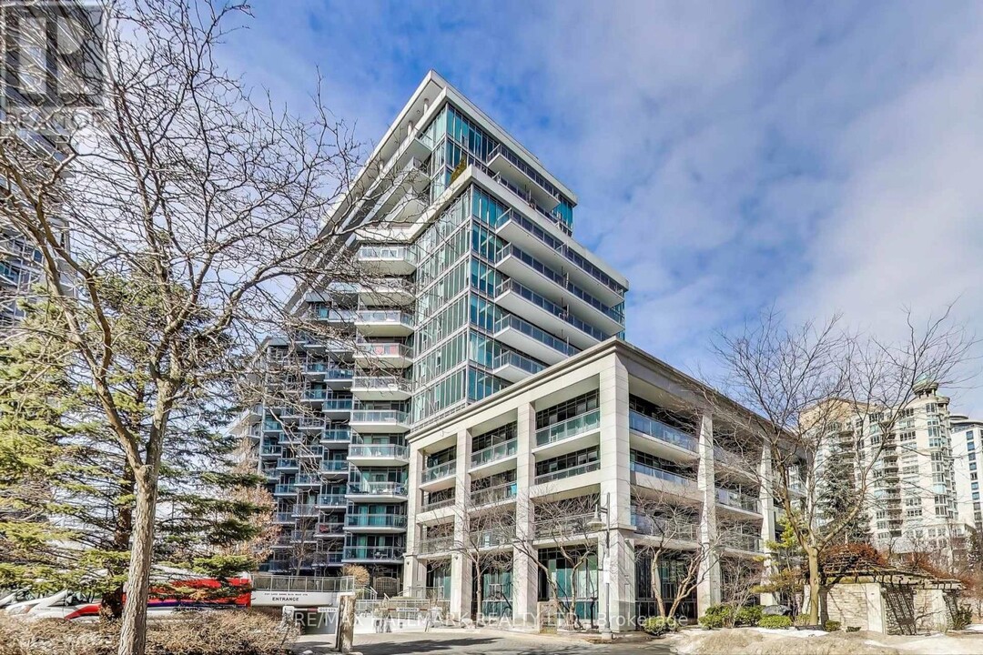 2119-2119 Lake Shore Blvd W in Toronto, ON - Building Photo