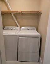 4827 Canada Way in Burnaby, BC - Building Photo