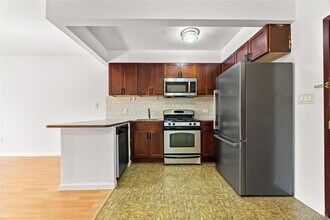 71-33 162nd St in Queens, NY - Building Photo - Building Photo