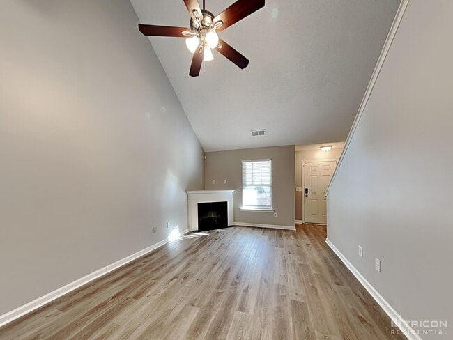 301 Lauren Dr in Fairburn, GA - Building Photo - Building Photo