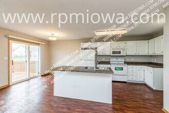 908 SW 47th Cir in Ankeny, IA - Building Photo - Building Photo