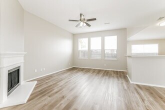 1603 Wolf Creek Dr in Arlington, TX - Building Photo - Building Photo