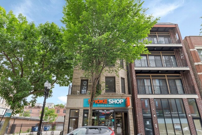 property at 1333 W Taylor St
