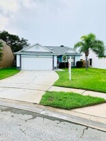 1524 Clover Cir in Melbourne, FL - Building Photo