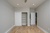 Veranda Apartments in Philadelphia, PA - Building Photo - Interior Photo