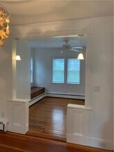15 Clinton Ave in Newport, RI - Building Photo - Building Photo
