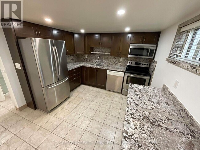 129 Tavistock Rd in Toronto, ON - Building Photo - Building Photo