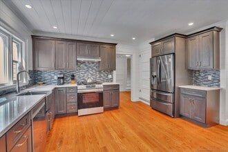 272 Norfolk Rd in Litchfield, CT - Building Photo - Building Photo