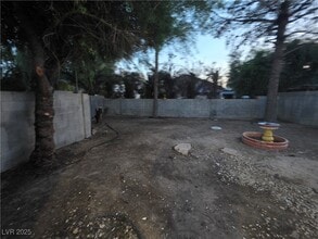 6645 W Telegraph Rd in Las Vegas, NV - Building Photo - Building Photo