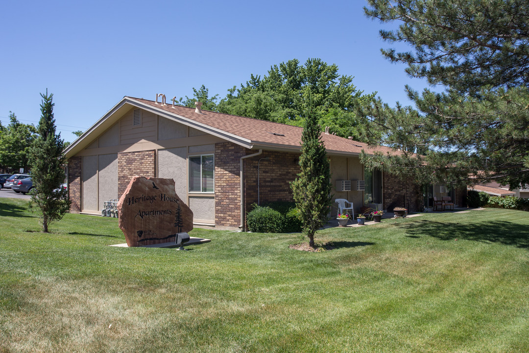 Heritage House Apartments in Washington Terrace, UT - Building Photo