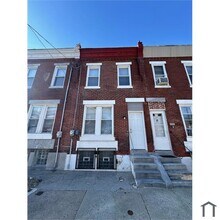 5626 Utah St in Philadelphia, PA - Building Photo - Building Photo