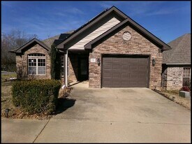 3323 Moss Creek Dr in Bryant, AR - Building Photo