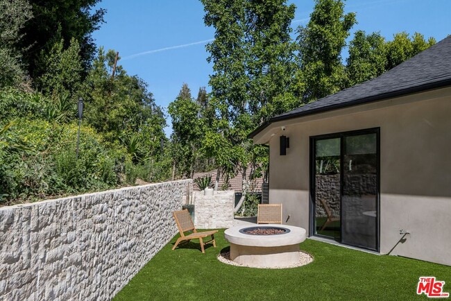 property at 3637 Loadstone Dr