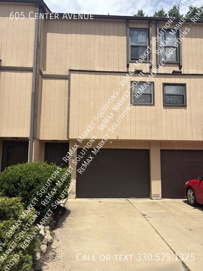 property at 605 Center Ave