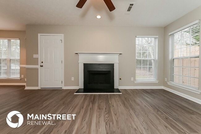 604 Longstreet Ln in Locust Grove, GA - Building Photo - Building Photo