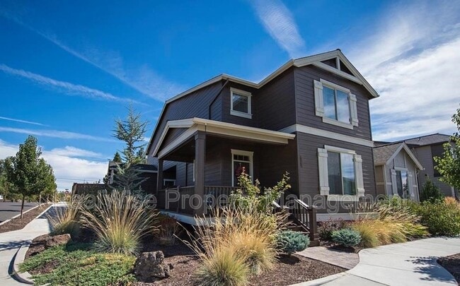 property at 3318 SW 28th St