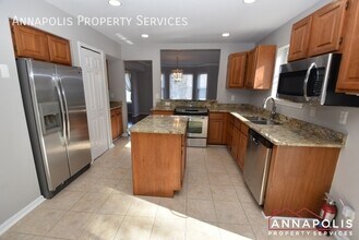 1363 Washington Dr in Annapolis, MD - Building Photo - Building Photo