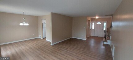 17312 Hughes Rd in Poolesville, MD - Building Photo - Building Photo