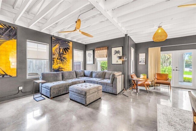 property at 11 SE 13th St