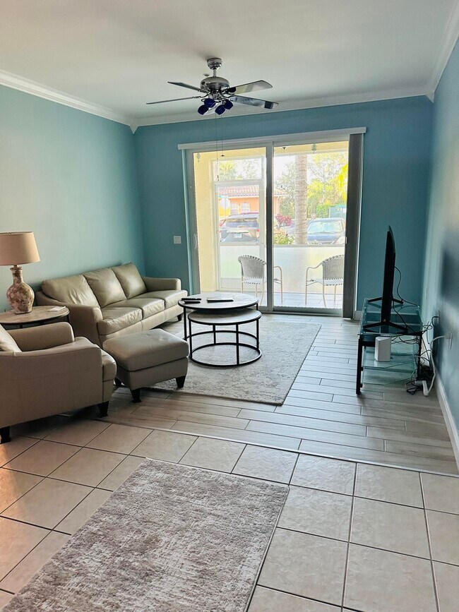 3956 Pomodoro Cir in Cape Coral, FL - Building Photo - Building Photo