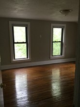 117 E Morgan St in Dixon, IL - Building Photo - Building Photo