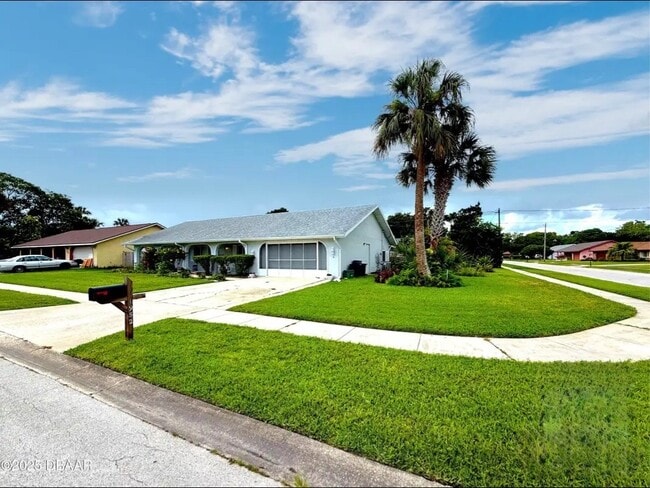 property at 1952 Menger Cir