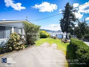 4009 Burnham Dr in Gig Harbor, WA - Building Photo - Building Photo