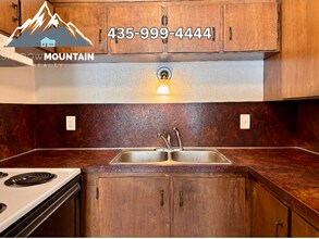 375 W 550 N in Logan, UT - Foto de edificio - Building Photo