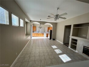 8026 Bonaventure Dr in Las Vegas, NV - Building Photo - Building Photo