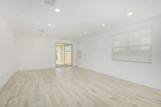 32518 N 20th Gln in Phoenix, AZ - Building Photo - Building Photo