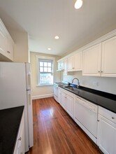 13 Ellery St, Unit 5 in Cambridge, MA - Building Photo - Building Photo