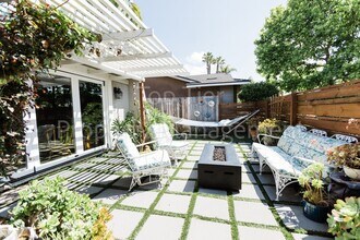 4806 Refugio Ave in Carlsbad, CA - Building Photo - Building Photo
