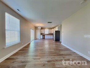 3317 Lacewing Dr in Zebulon, NC - Foto de edificio - Building Photo