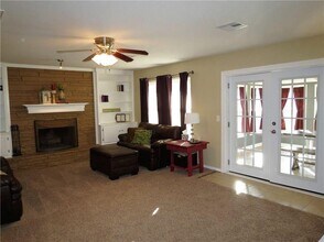 1712 Gladstone Terrace in The Village, OK - Building Photo - Building Photo