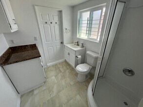 2353 S Westgate Ave, Unit Westgate in Los Angeles, CA - Building Photo - Building Photo