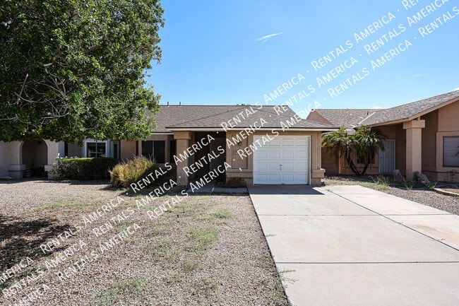 3241 W Blackhawk Dr in Phoenix, AZ - Building Photo - Building Photo