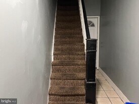 308 S 52nd St in Philadelphia, PA - Building Photo