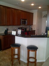 24654 Folkstone Cir in Katy, TX - Foto de edificio - Building Photo