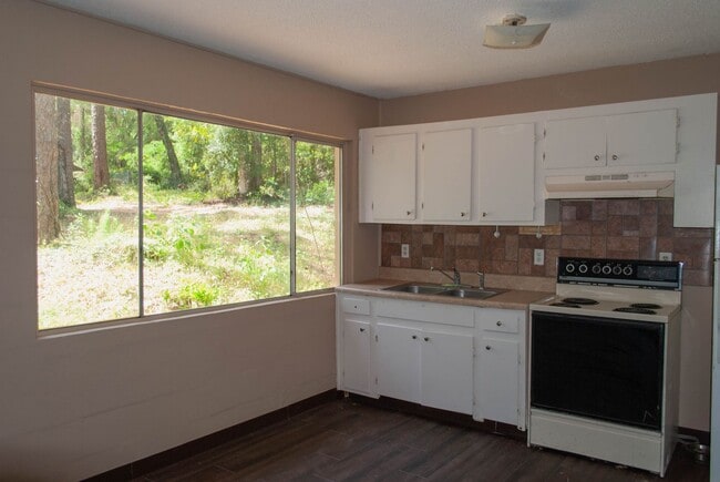 1702 Sunbeam Ln in Tallahassee, FL - Building Photo - Building Photo