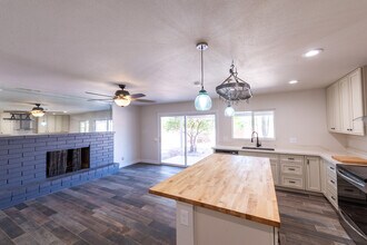 2607 S Jentilly Ln in Tempe, AZ - Building Photo - Building Photo