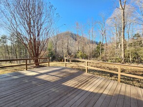 39 Summer Haven Rd in Swannanoa, NC - Building Photo - Building Photo